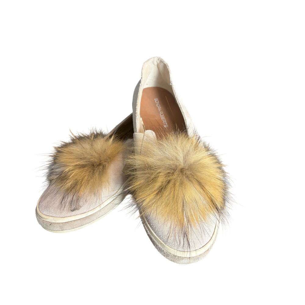 Sondra Roberts Romy Size 10 Taupe Suede Slip On Flats Genuine Racoon Fur Pom Pom